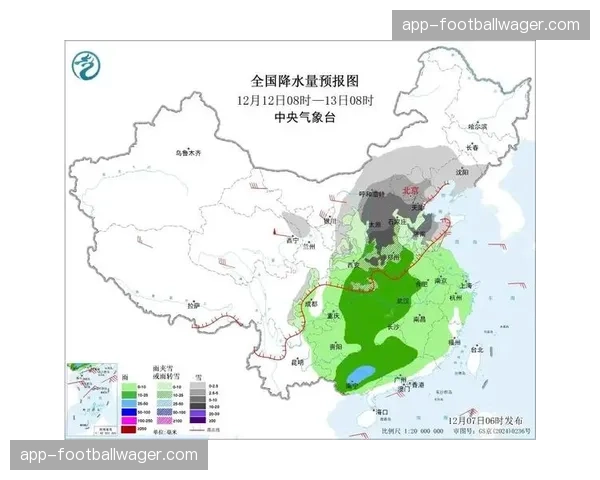 天气预报显示比赛日将有大风，或对双方长传破解高压的战术产生影响